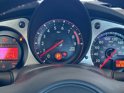 Used 2019 Nissan 370Z Touring Sport image 23