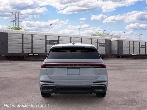 New 2026 Lincoln Nautilus Premier AWD/4WD image 5