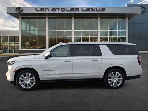 Used 2022 Chevrolet Suburban High Country image 6