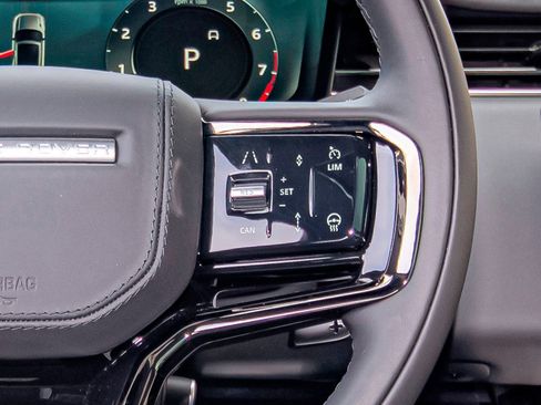 New 2025 Land Rover Range Rover Sport Dynamic SE image 15