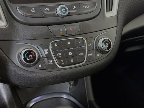 Used 2024 Chevrolet Malibu LT FWD image 20