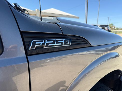 Used 2011 Ford F250 XL w/ PWR Equipment Group AWD/4WD image 9