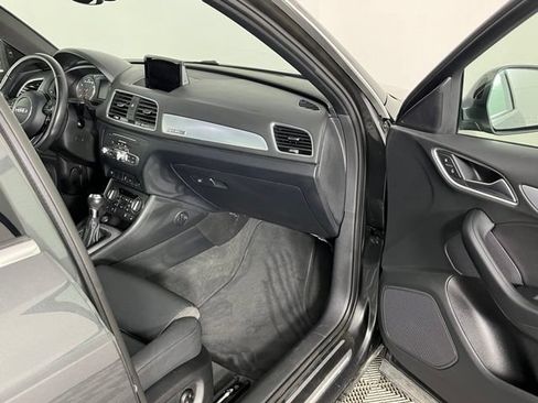 Used 2018 Audi Q3 2.0T Premium Plus w/ Premium Plus Package AWD/4WD image 32