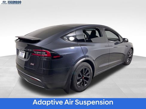 Used 2024 Tesla Model X image 5