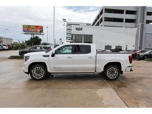 Used 2024 GMC Sierra 1500 Denali Ultimate AWD/4WD image 3