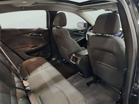 Used 2022 Chevrolet Malibu LT FWD image 36