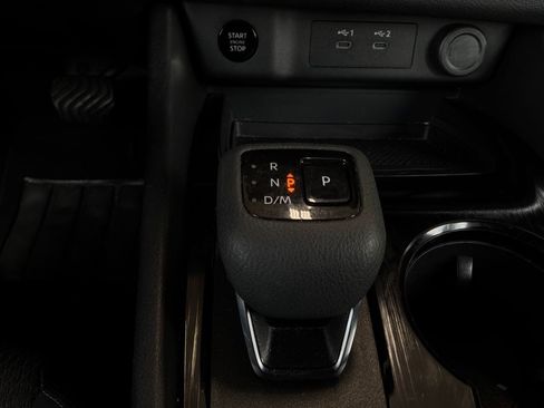 Used 2025 Nissan Rogue SV FWD image 24