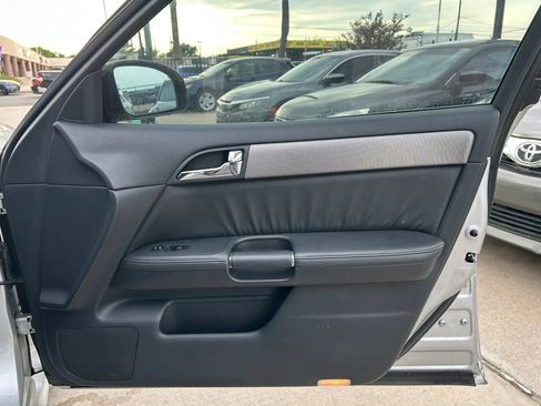 Used 2007 INFINITI M45 Sport w/ Technology Pkg RWD image 16