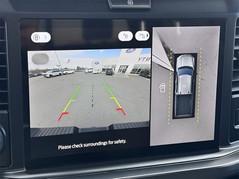 New 2026 Ford F250 Lariat w/ Black Appearance Package image 15