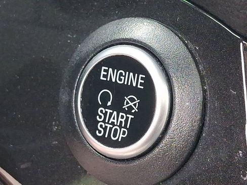 Used 2019 Ford Escape Titanium AWD/4WD image 25