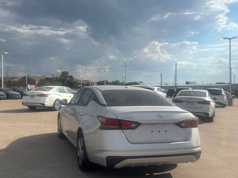 Used 2020 Nissan Altima 2.5 S FWD image 19