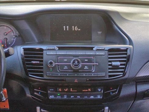 Used 2017 Honda Accord Sport Special Edition image 14