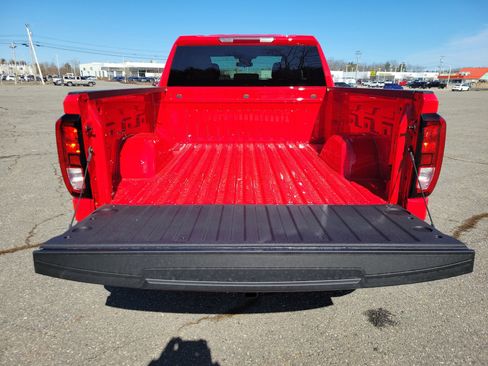 New 2026 GMC Sierra 1500 Elevation image 16