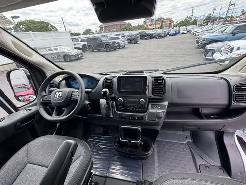 Used 2025 RAM ProMaster 3500 FWD image 16