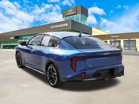 Used 2025 Kia K4 GT-Line w/ GT-Line Premium Package image 8