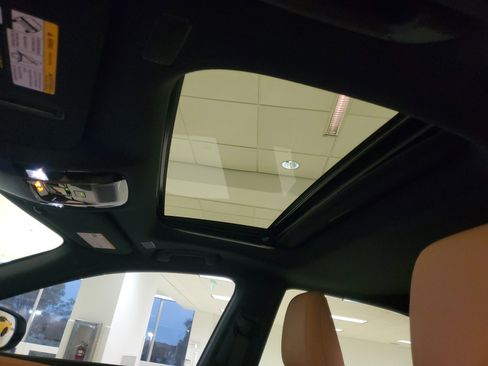 Used 2025 Lexus RX 350 Premium w/ Convenience Package image 23