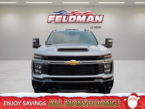 Used 2024 Chevrolet Silverado 2500 Custom w/ Custom Value Package image 9