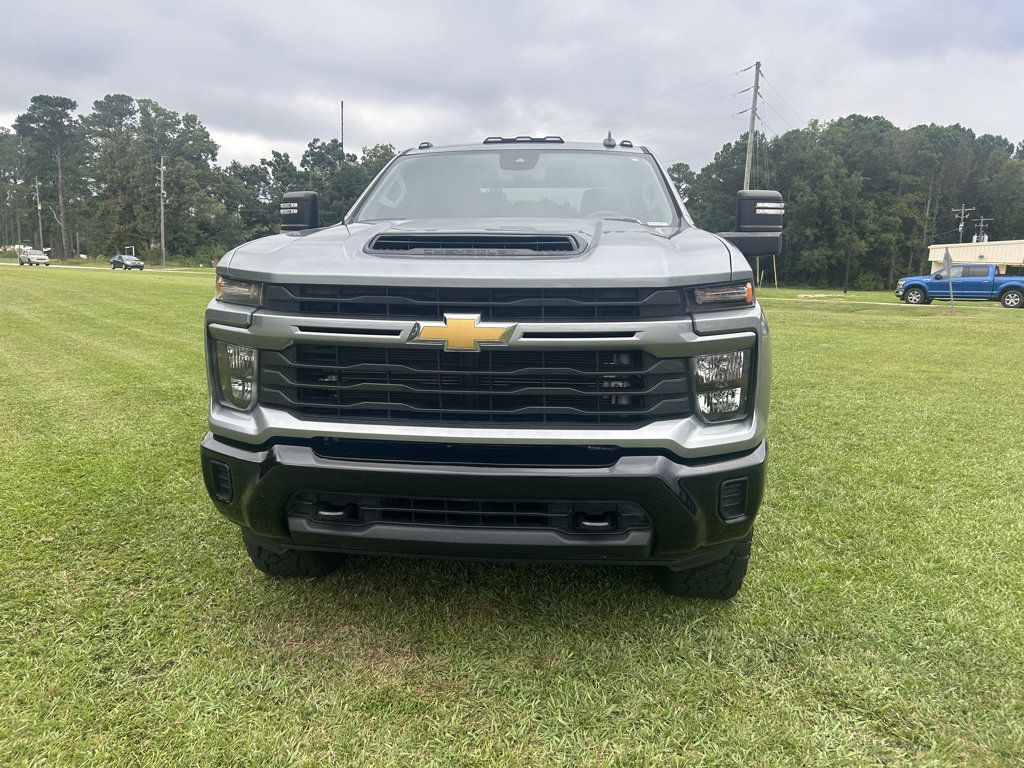 Used 2024 Chevrolet Silverado 2500 Custom w/ Custom Value Package AWD/4WD image 3
