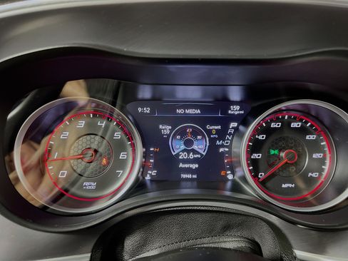 Used 2022 Dodge Charger SXT RWD image 21