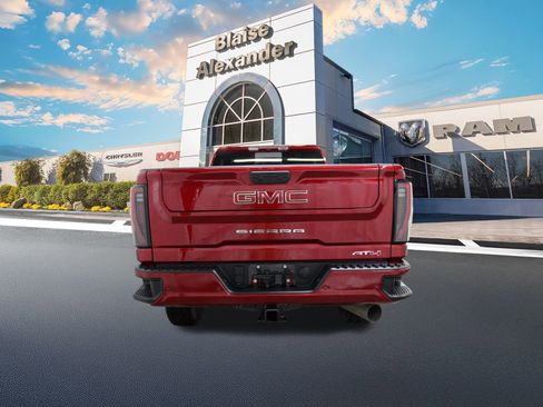 Used 2024 GMC Sierra 2500 AT4 w/ AT4 Preferred Package image 7
