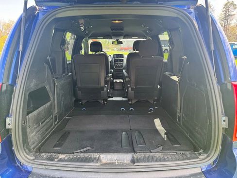 Used 2019 Dodge Grand Caravan SE FWD image 9