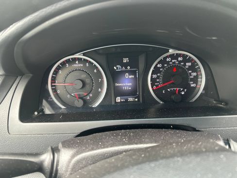 Used 2016 Toyota Camry SE FWD image 7