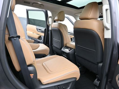 Used 2025 INFINITI QX80 Luxe AWD/4WD image 19