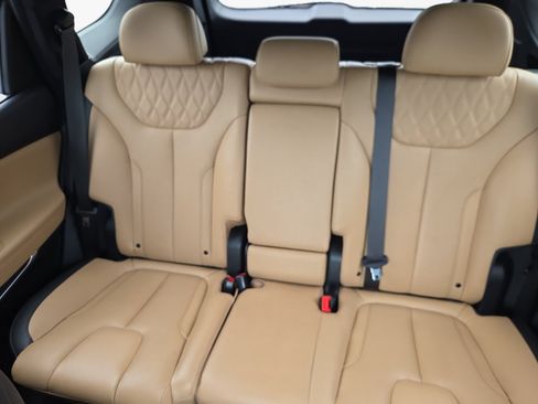Used 2023 Hyundai Santa Fe Calligraphy AWD/4WD image 15
