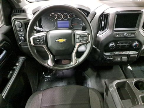Used 2022 Chevrolet Silverado 1500 Custom w/ Safety Confidence Package AWD/4WD image 16