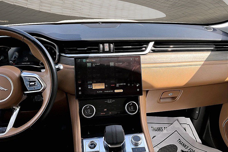 Used 2022 Jaguar F-PACE S AWD/4WD image 5
