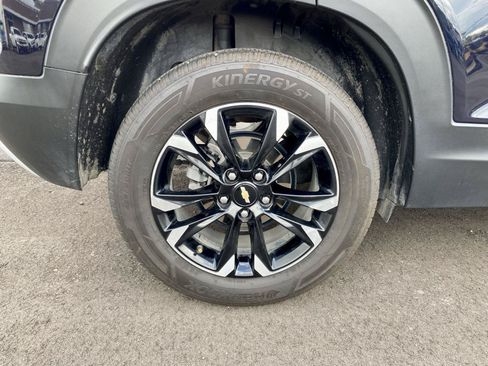 Used 2021 Chevrolet TrailBlazer LT w/ Convenience Package FWD image 32