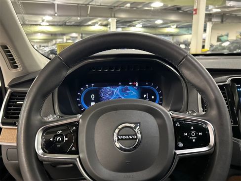 Certified 2024 Volvo XC90 B6 Plus w/ Protection Package Premier image 12