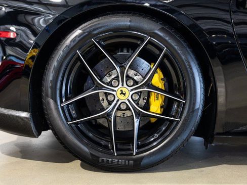 Used 2015 Ferrari F12 Berlinetta RWD image 25