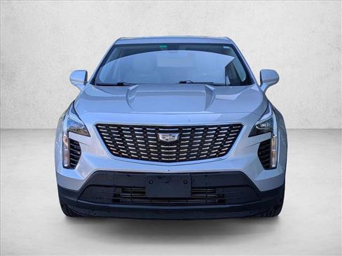 Used 2019 Cadillac XT4 Luxury image 2