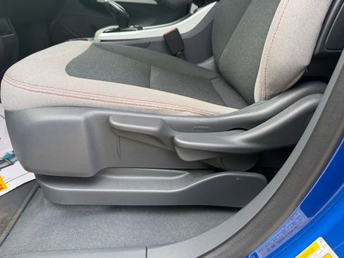 Used 2020 Chevrolet Bolt LT image 29