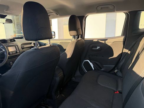 Used 2019 Jeep Renegade Sport AWD/4WD image 14