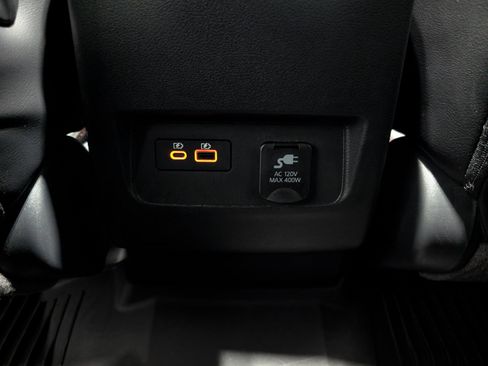 Used 2024 Nissan Frontier PRO-4X w/ Pro Premium Package image 12