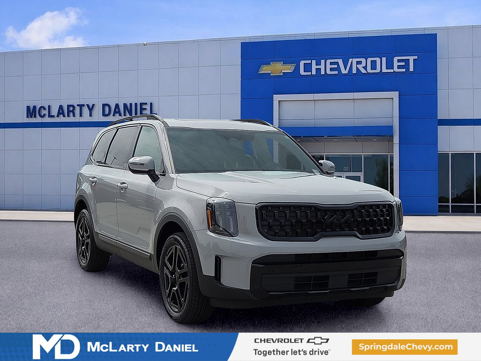 Used 2025 Kia Telluride EX X-Line AWD/4WD image 1