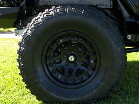 Used 2013 Jeep Wrangler Unlimited Rubicon w/ Dual Top Group image 72