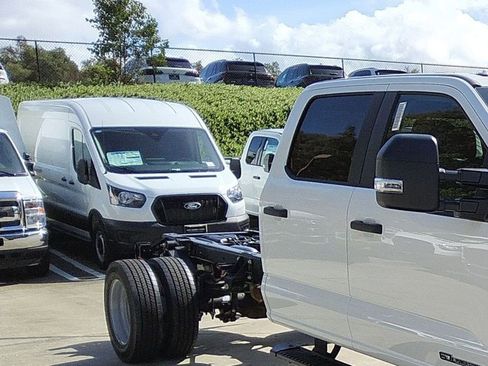 New 2026 Ford F450 XL w/ XL Chrome Package image 24