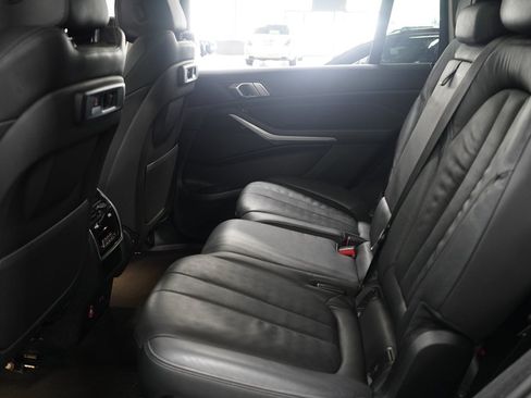 Used 2021 BMW X7 xDrive40i w/ Parking Assistance Package AWD/4WD image 24