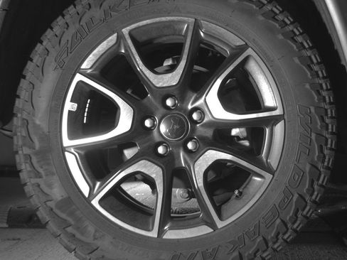 Used 2025 Jeep Compass Trailhawk image 15