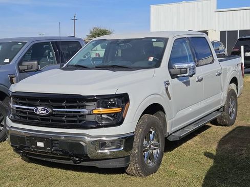 Used 2024 Ford F150 XLT w/ Equipment Group 302A MID image 3