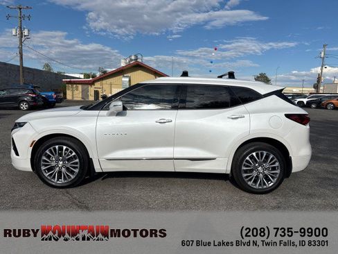 Used 2020 Chevrolet Blazer Premier w/ Driver Confidence II Package AWD/4WD image 4