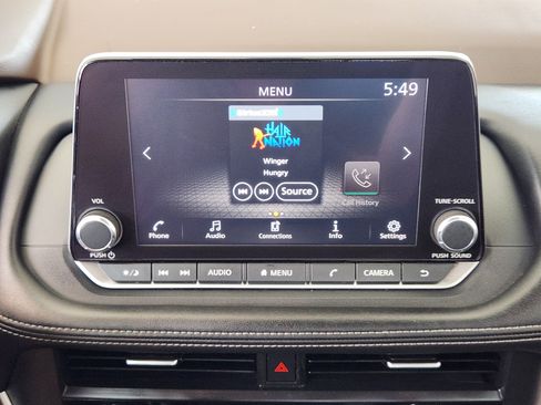 Used 2023 Nissan Rogue S AWD/4WD image 17