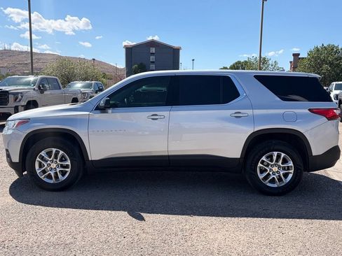 Used 2020 Chevrolet Traverse LS w/ LPO, Floor Liner Package FWD image 9