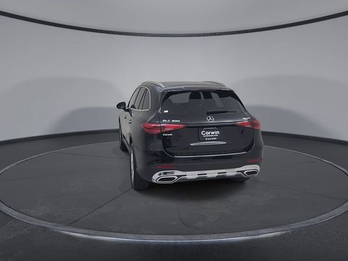 Used 2023 Mercedes-Benz GLC 300 4MATIC image 13