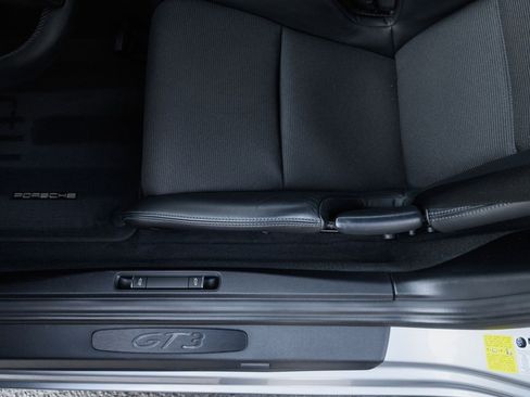 Used 2019 Porsche 911 GT3 image 23