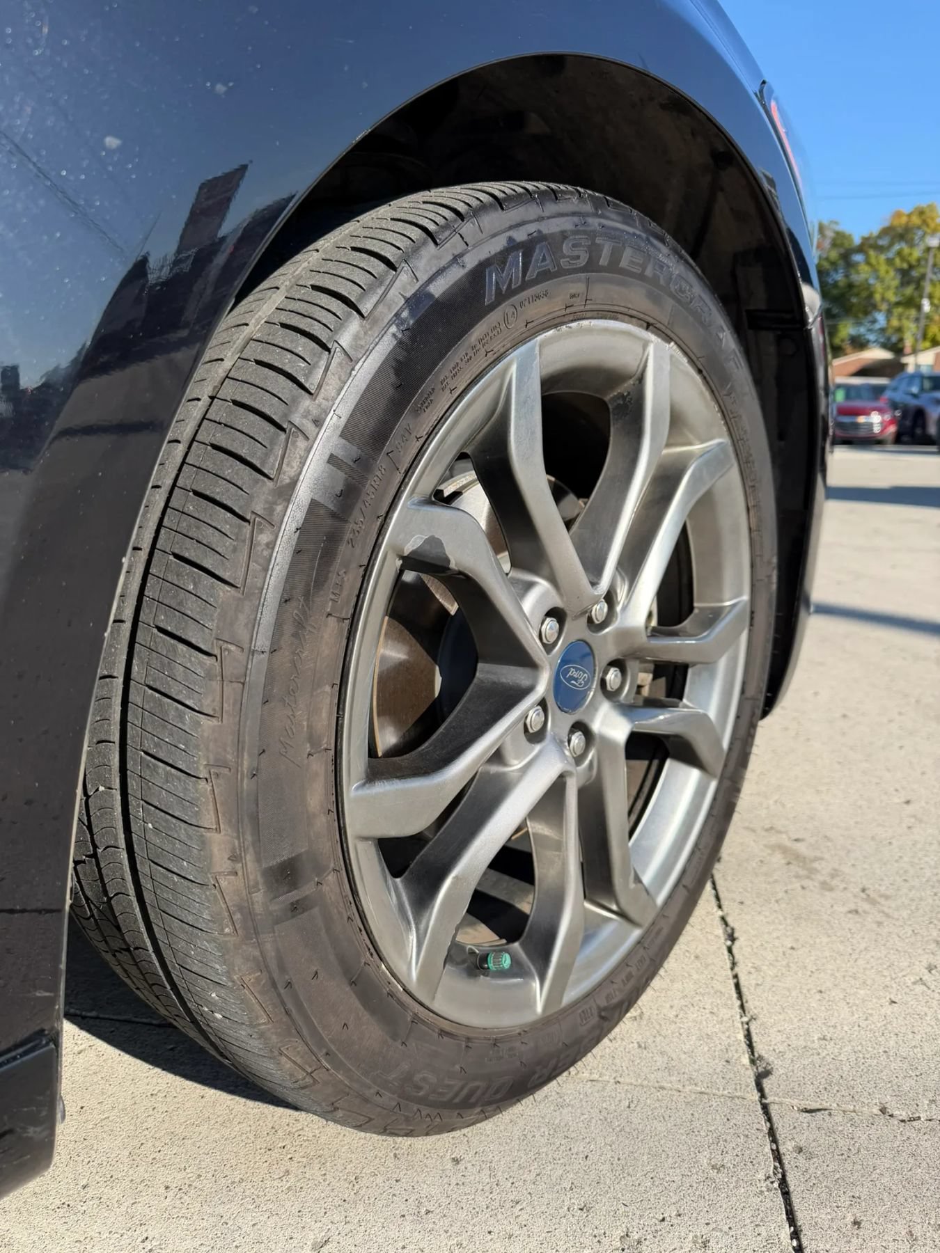 Used 2019 Ford Fusion SEL FWD image 9