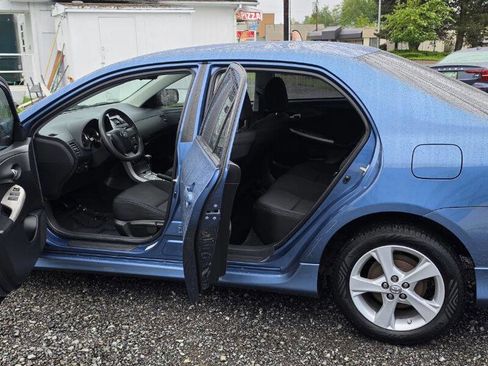 Used 2013 Toyota Corolla S w/ Preferred Accessory Pkg #2 FWD image 14
